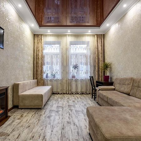 Noviy Svit 4 Apartments Lviv Bagian luar foto