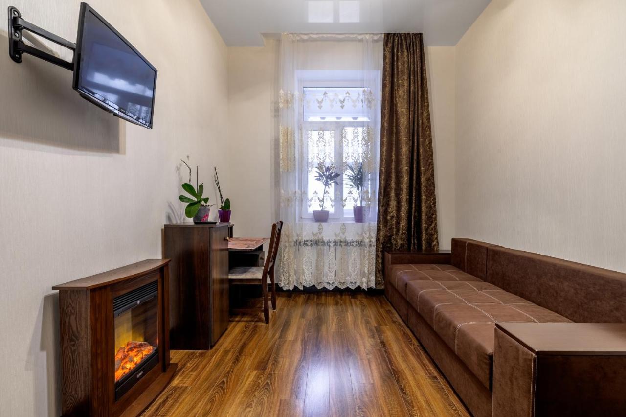 Noviy Svit 4 Apartments Lviv Bagian luar foto